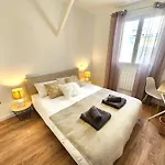 Apartment Standing En Hypercentre - L'alienor De *