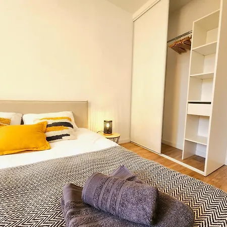 Apartment Standing En Hypercentre - L'alienor De Libourne