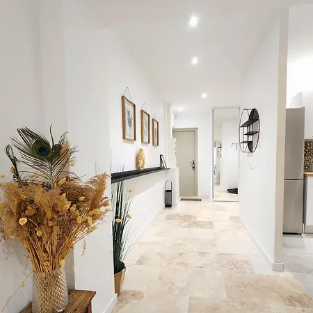 Standing En Hypercentre - L'alienor De Appartement Libourne