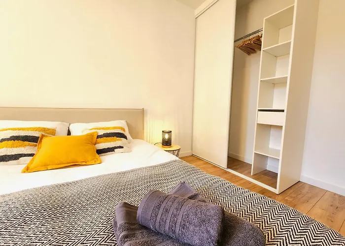 Lejlighed Standing En Hypercentre - L'alienor De Libourne