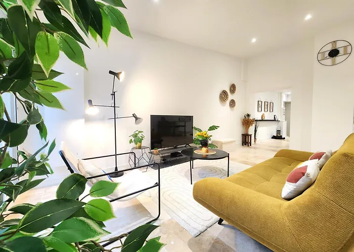 Standing En Hypercentre - L'aliénor De * Libourne